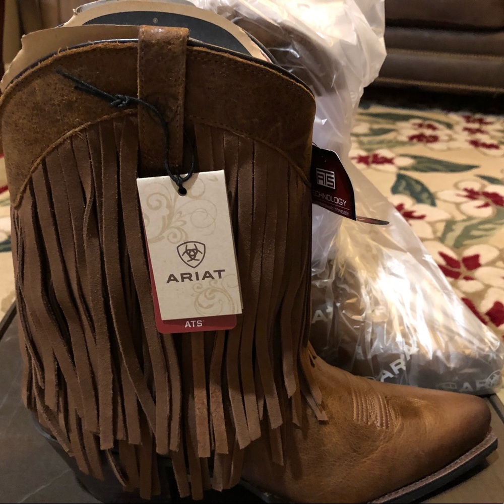 Brand new Ariat Terra Brown fringe cowgirl boots